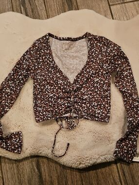 Aeropostale Brown Floral Ruched Tie-Front Crop Top